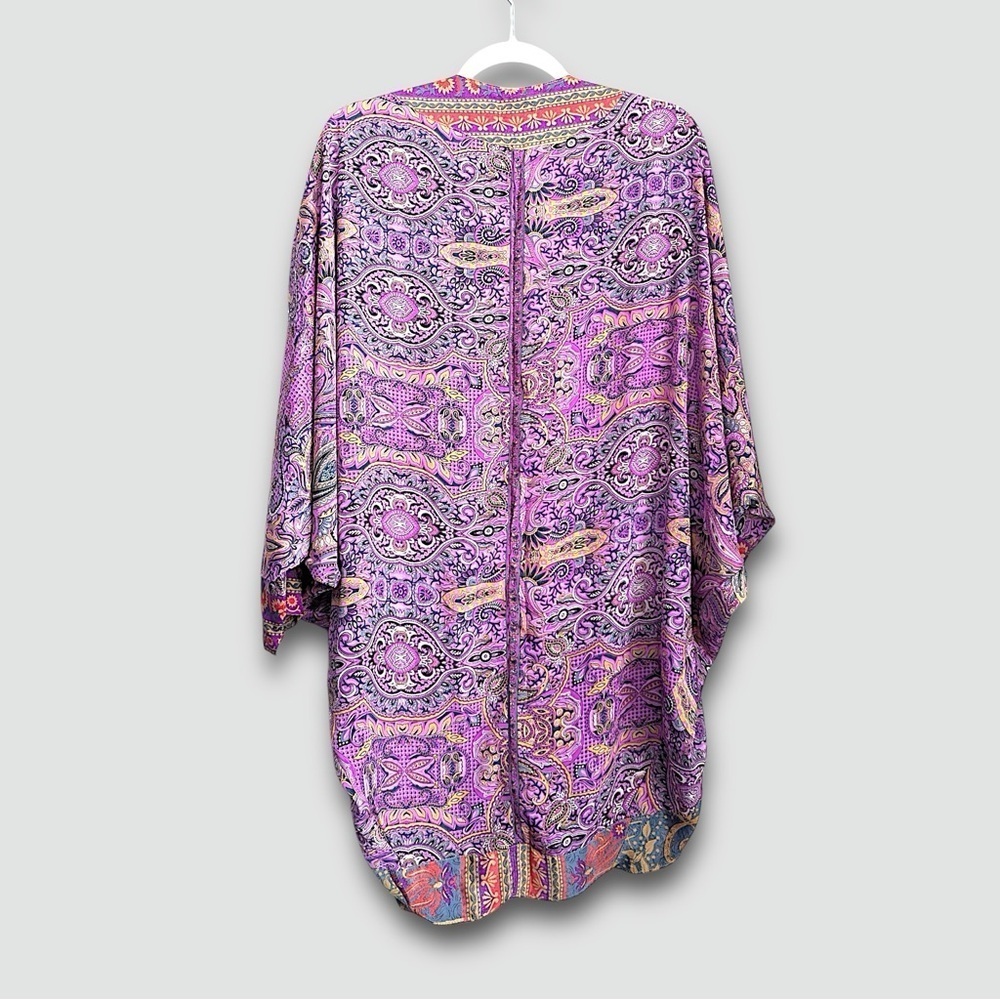 GURU For Life Paisley Print Lightweight Cocoon Kimono with Bold Floral Trim - Picture 6 of 6